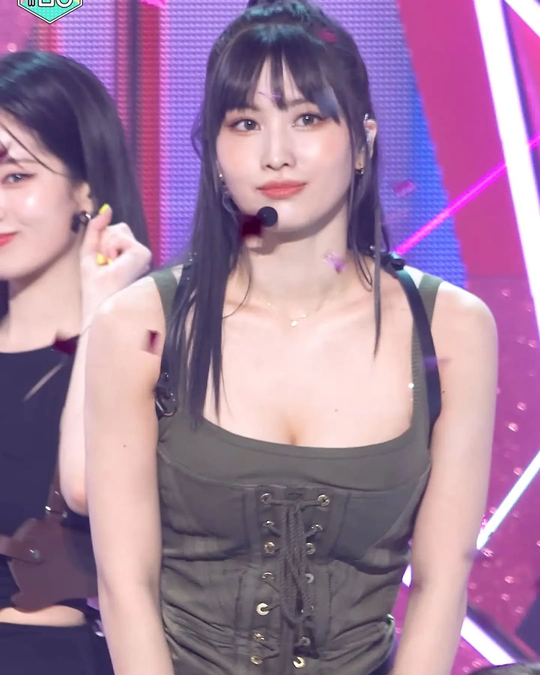 Momo Kpop Nsfw 8560